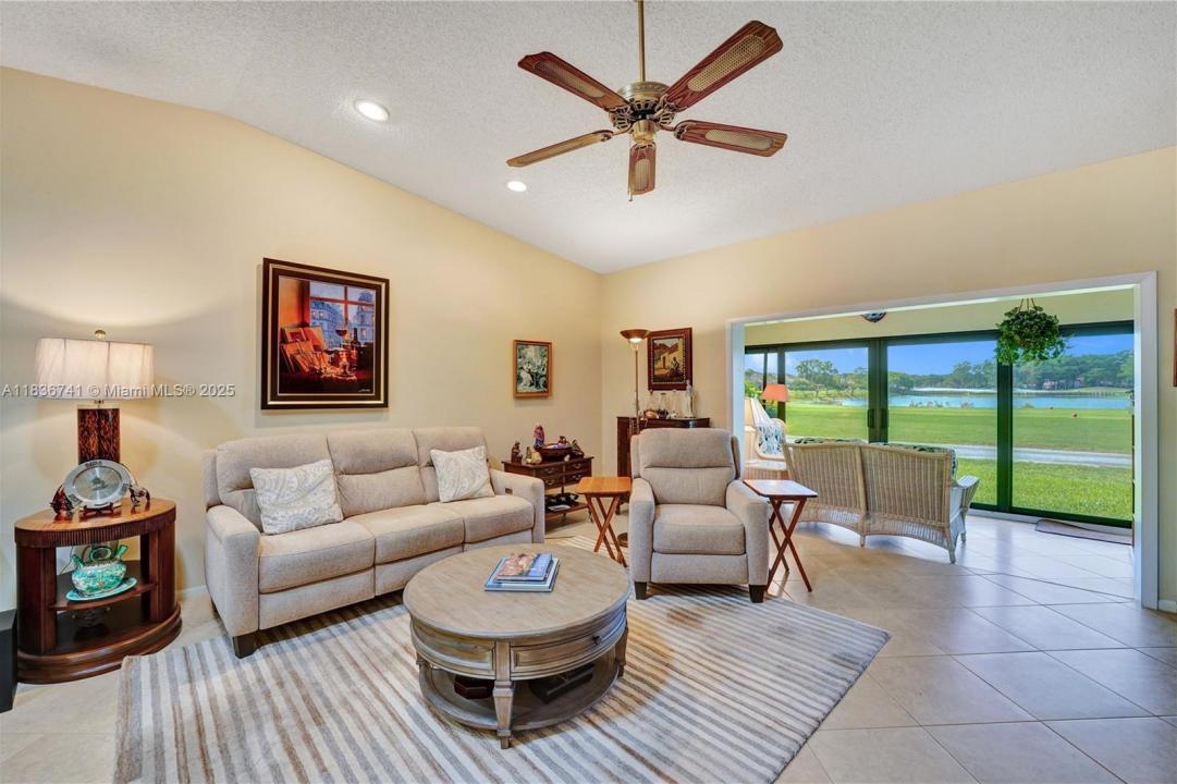 8406 NW 78th Ct, Tamarac, فلوريدا 33321, الولايات المتحدة