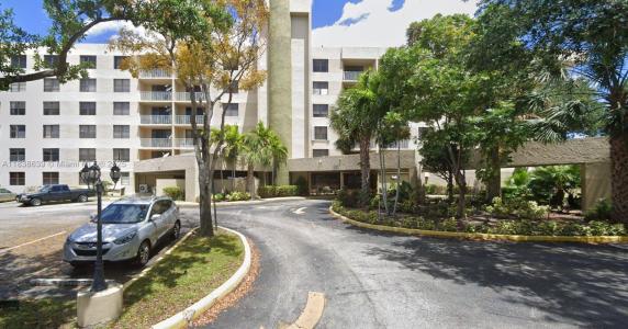 901 Hillcrest Dr 405, Hollywood, Florida 33021, USA