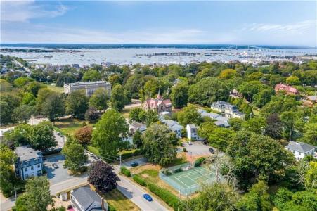 421 Bellevue Avenue 3C, Newport, Rhode Island 02840