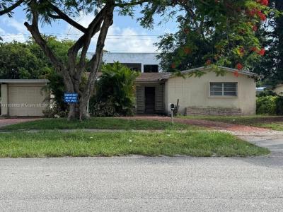 1231 NE 175th St, North Miami Beach, Florida 33162, USA