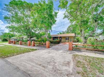 7140 Fillmore St, Hollywood, Florida 33024, USA