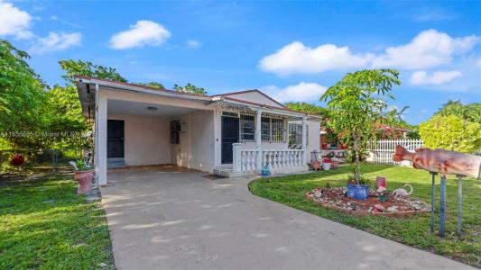 521 SE 5th St, Hialeah, Florida 33010, USA