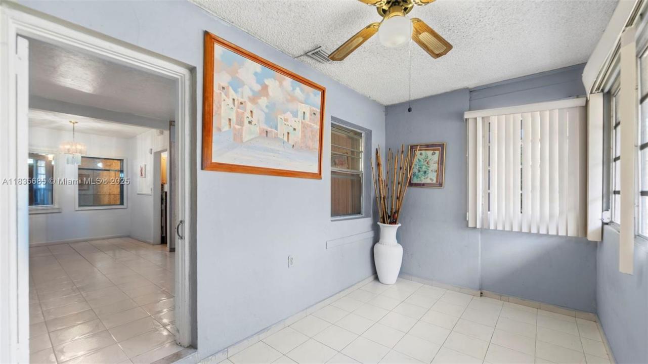 521 SE 5th St, Hialeah, Florida 33010, Amerika Birleşik Devletleri