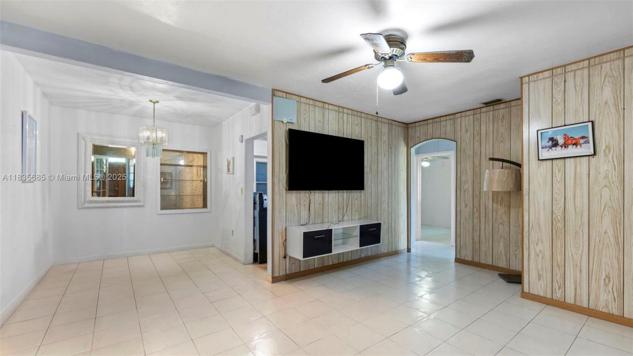521 SE 5th St, Hialeah, Florida 33010, Amerika Birleşik Devletleri