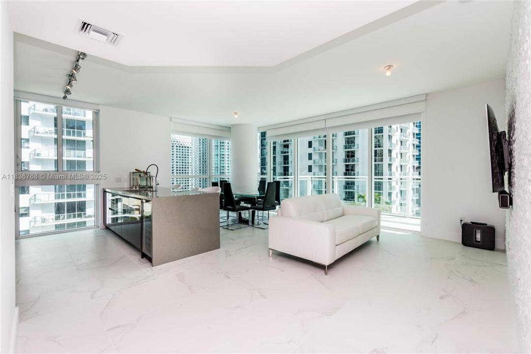 1080 Brickell Ave 1708, Miami, Florida 33131, Estados Unidos