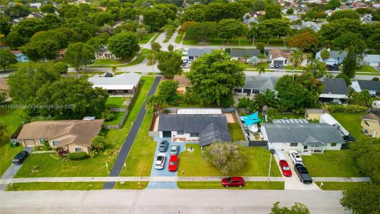 906 Cardinal Pl, Homestead, Florida 33035, USA
