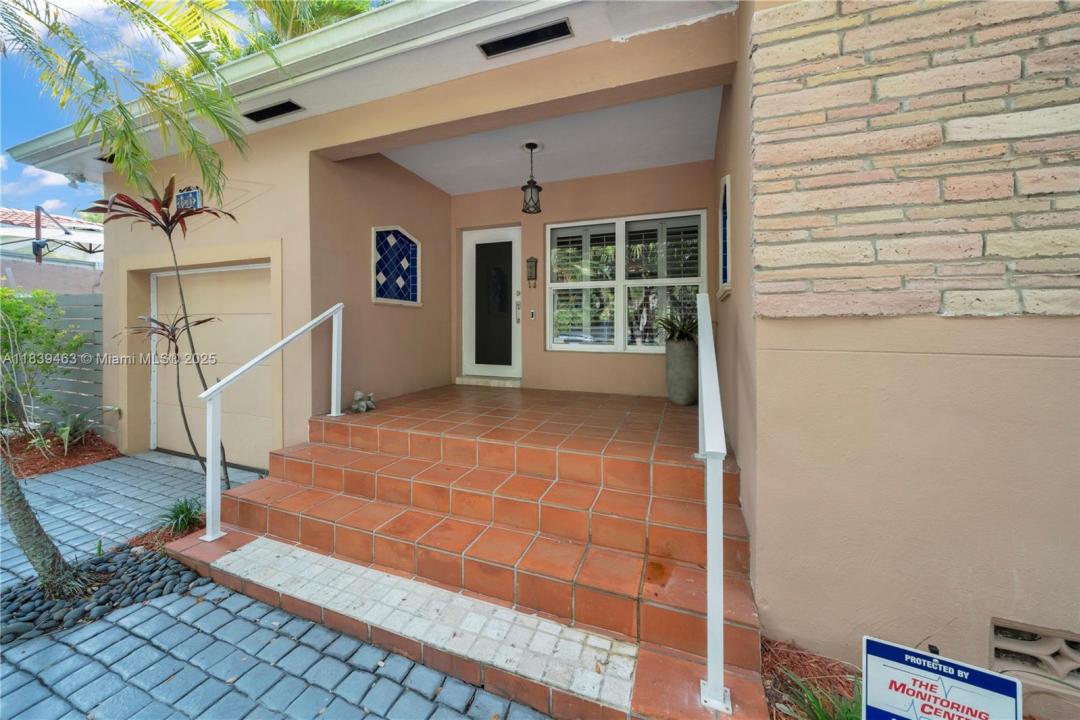 2665 SW 17th Ave, Miami, Florida 33133