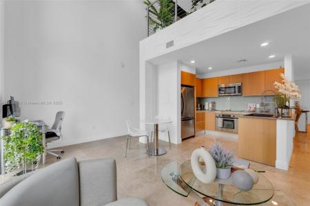 1050 Brickell Ave 2416, Miami, Florida 33131, USA