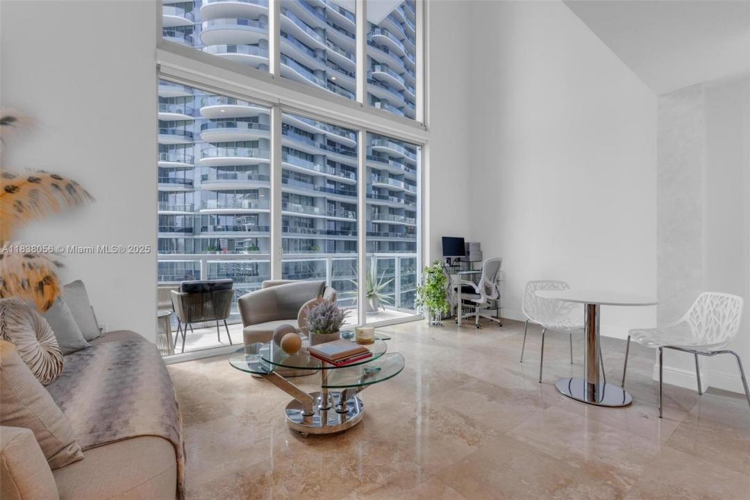 1050 Brickell Ave 2416, Miami, פלורידה 33131, ארצות הברית של אמריקה 