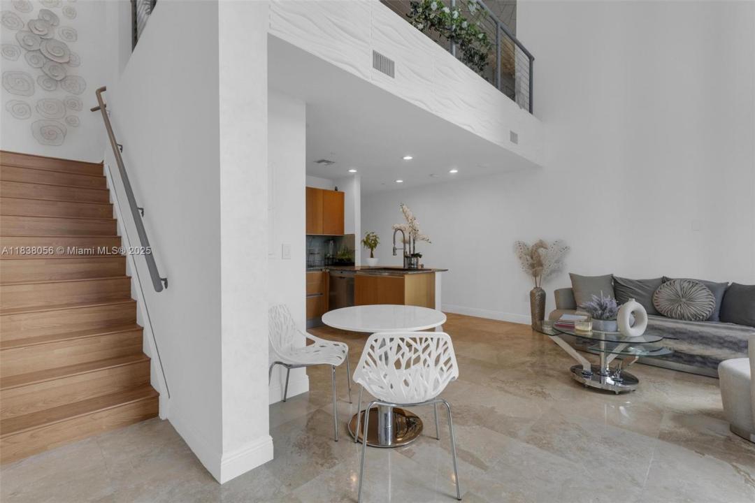 1050 Brickell Ave 2416, Miami, פלורידה 33131, ארצות הברית של אמריקה 