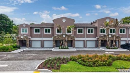1563 NW 94th Way 09, Coral Springs, Florida 33071, USA