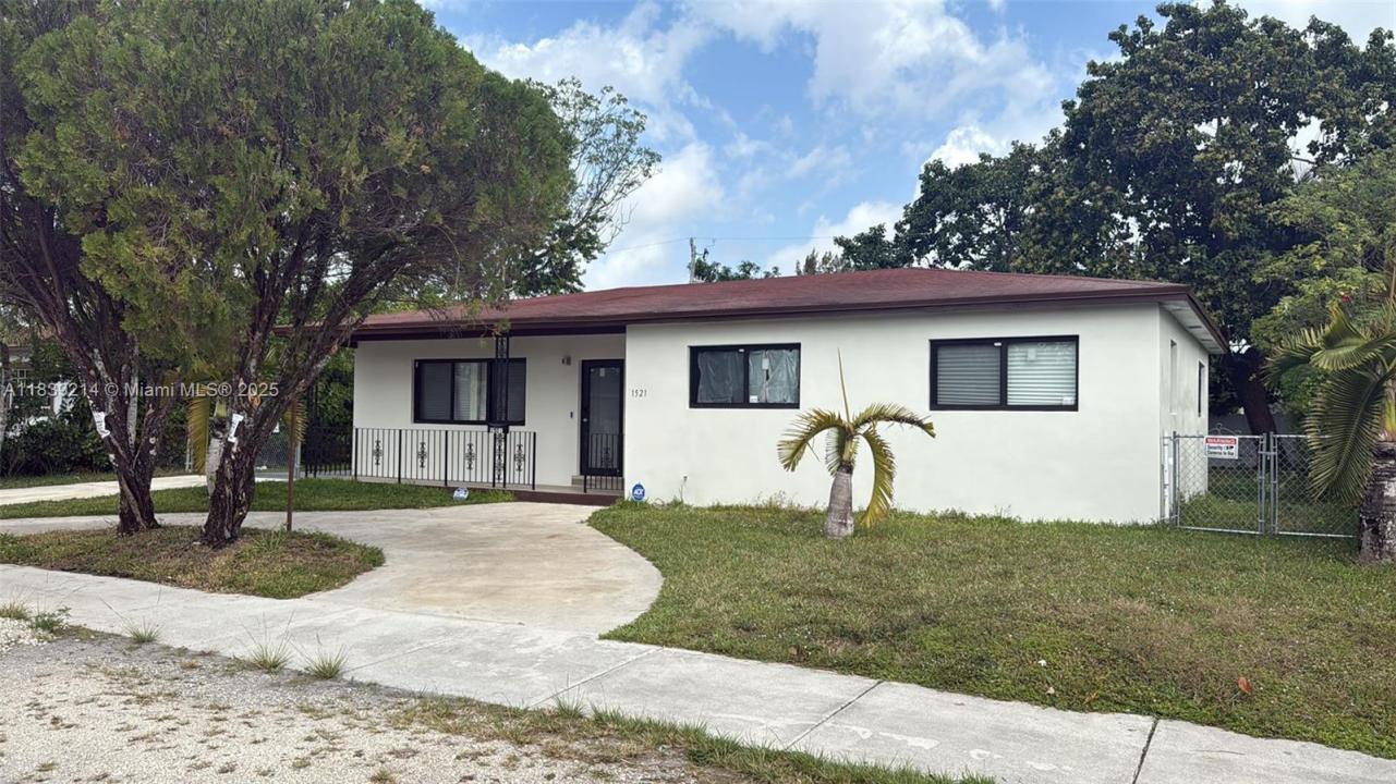 1521 NW 134th St, Miami, フロリダ 33167, アメリカ合衆国