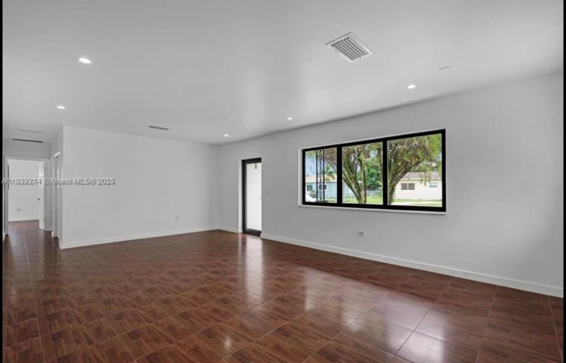 1521 NW 134th St, Miami, フロリダ 33167, アメリカ合衆国