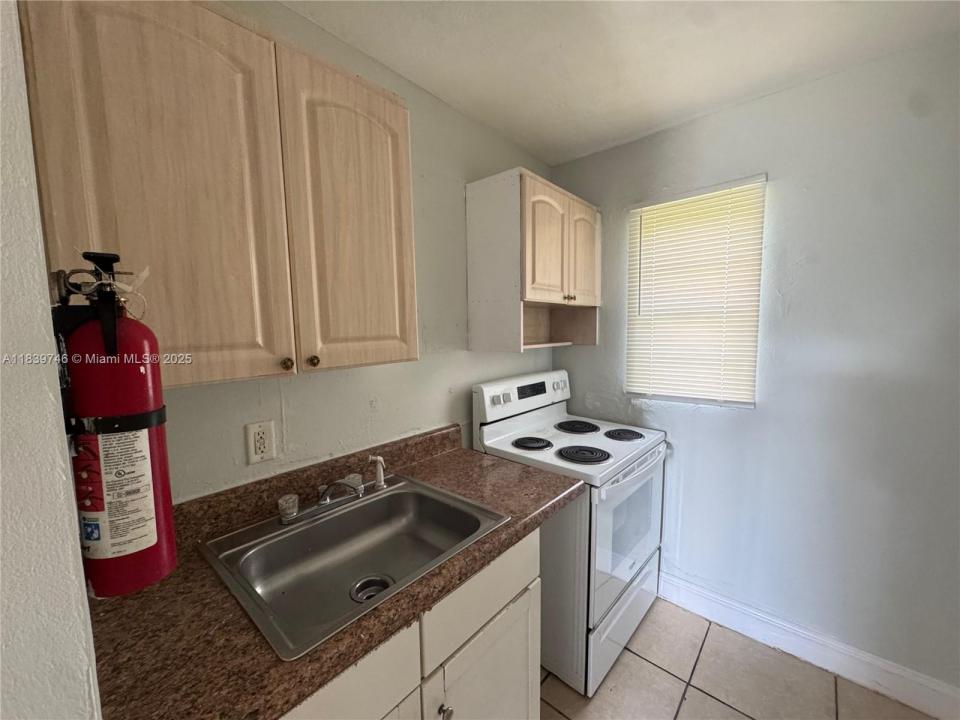 405 NW 5th St 2, Pompano Beach, فلوريدا 33060, الولايات المتحدة