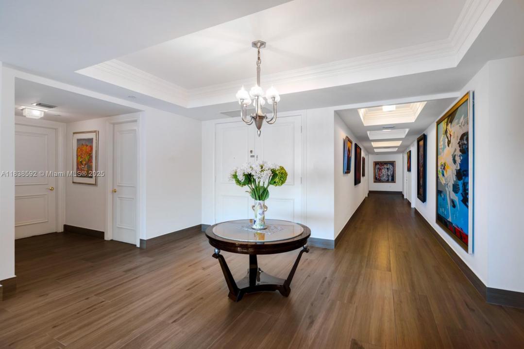 445 Grand Bay Dr 1011, Key Biscayne, Florida 33149