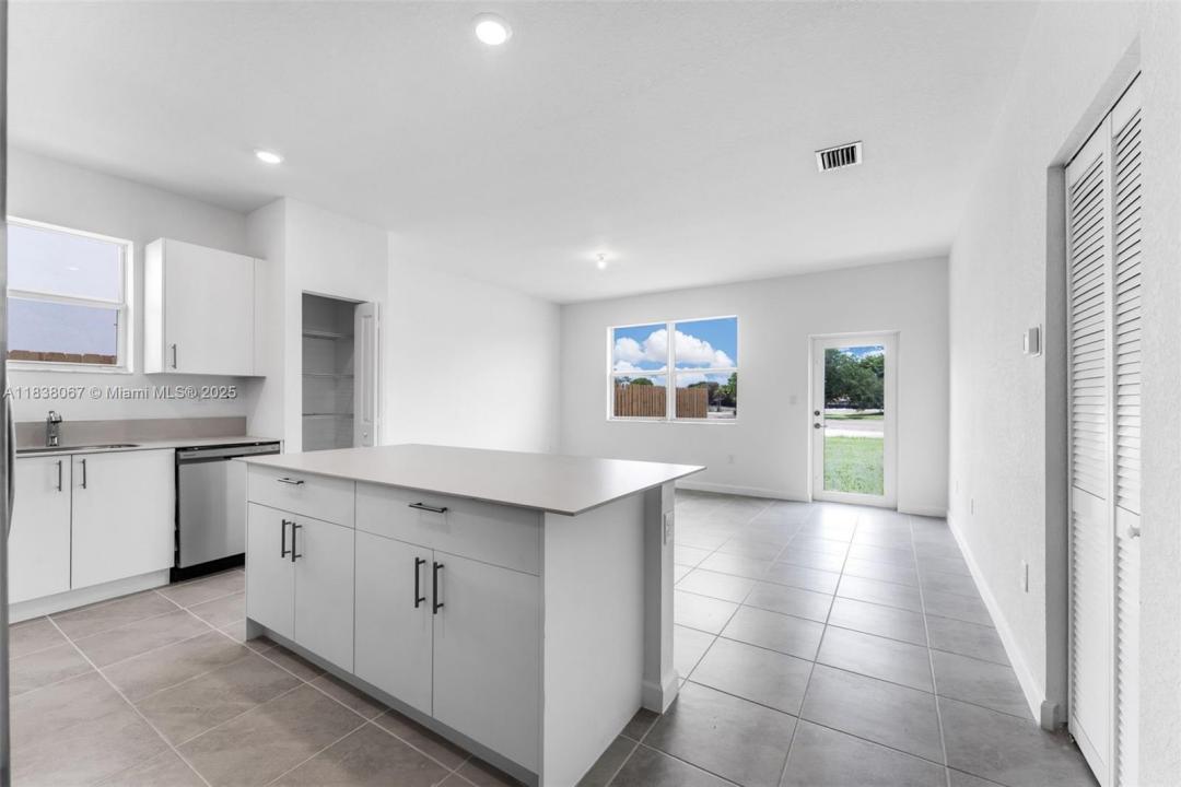 2960 SE 23, Homestead, Floride 33035, États-Unis