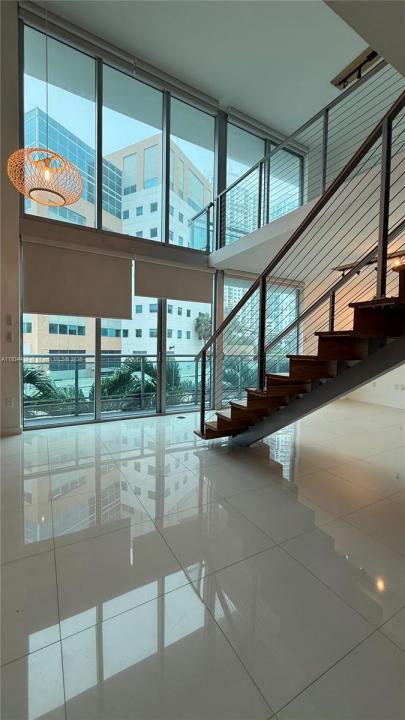 350 S Miami Ave 302, Miami, Florida 33130, USA