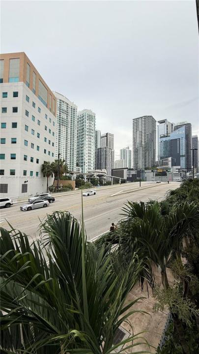 350 S Miami Ave 302, Miami, Florida 33130, USA