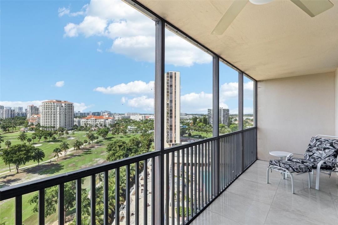 20379 W Country Club Dr 1436, Aventura, Florida 33180