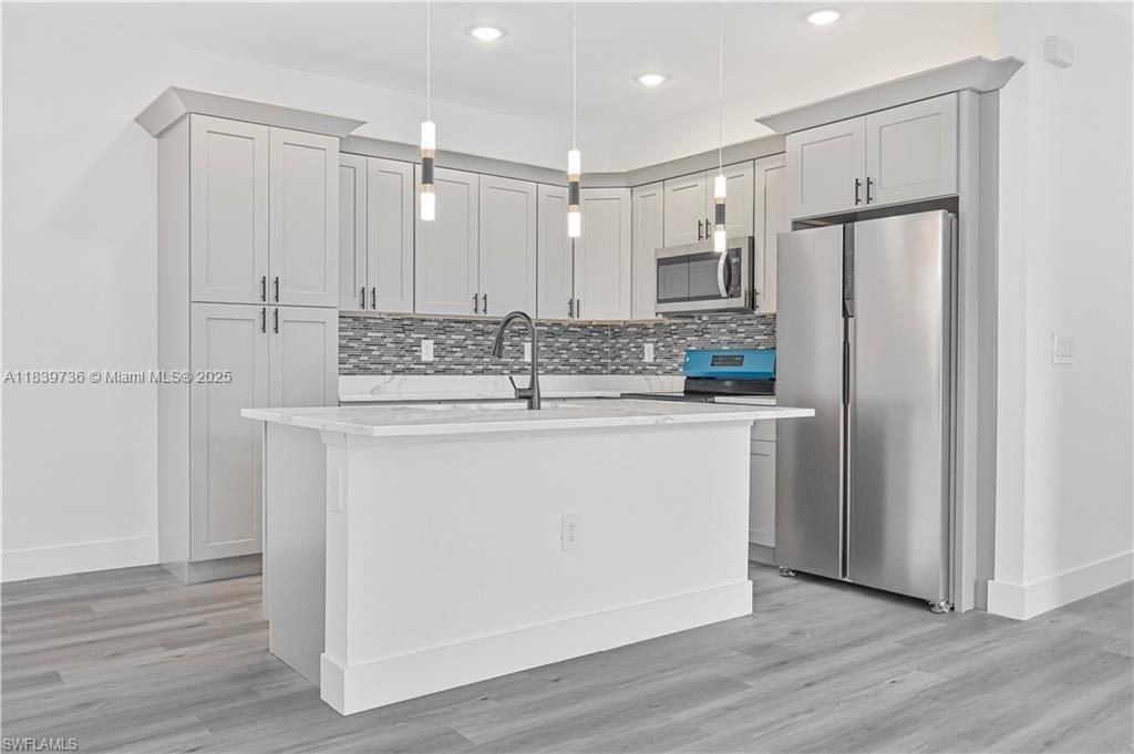 2045 Carver Ave, Fort Myers, Florida 33916, USA