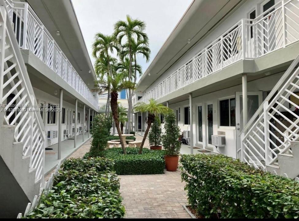 7440 Byron Ave 12B, Miami Beach, 佛羅里達州 33141, 美國