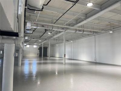 6899 NE 4th Ave, Miami, Florida 33138, USA