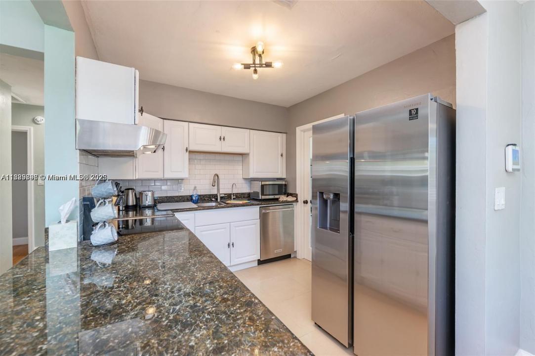 412 SW 16th Ct, Fort Lauderdale, פלורידה 33315, ארצות הברית של אמריקה