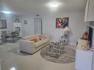 5300 Washington St U403, Hollywood, Florida 33021, USA