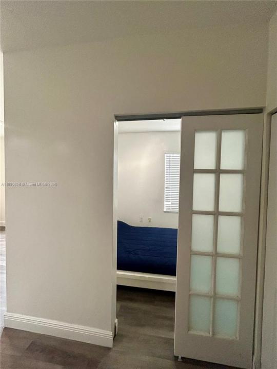 1244 Pennsylvania Ave 305, Miami Beach, Floryda 33139, USA