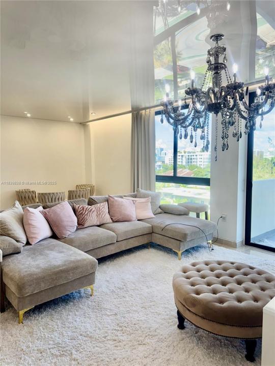 9800 W Bay Harbor Drive 605, Bay Harbor Islands, 佛罗里达州 33154, 美国