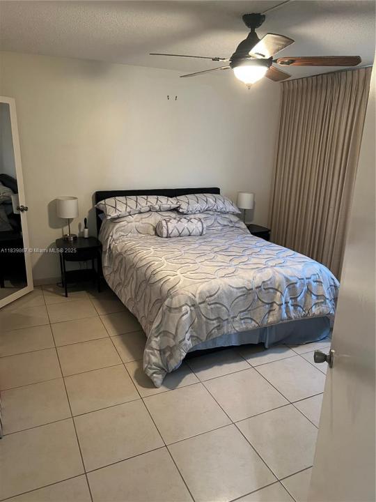 1050 SE 15th St 205, Fort Lauderdale, Flórida 33316, Estados Unidos