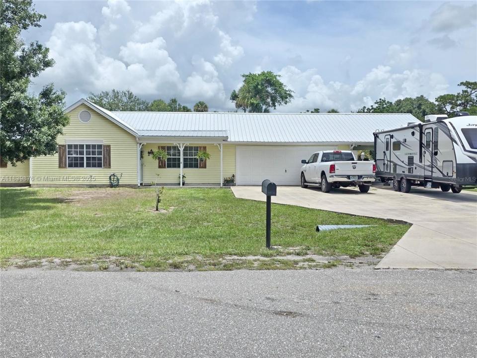 3701 SE 25th Street, Okeechobee, Florida 34974, Estados Unidos