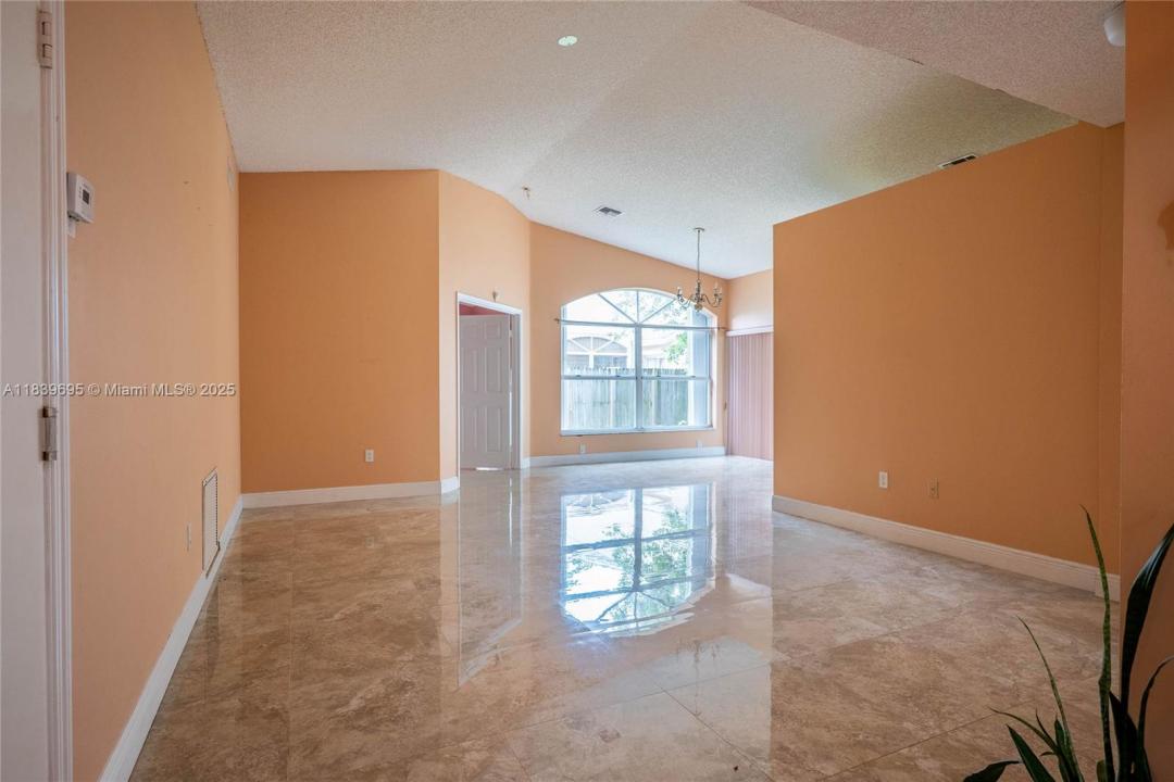 14677 SW 123rd Ave, Miami, Florida 33186