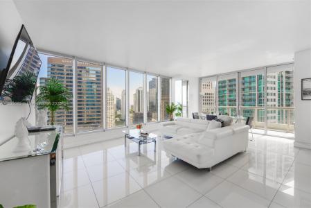 485 Brickell Ave 2908, Miami, Florida 33131, USA