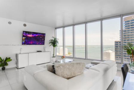 485 Brickell Ave 2908, Miami, Florida 33131, USA