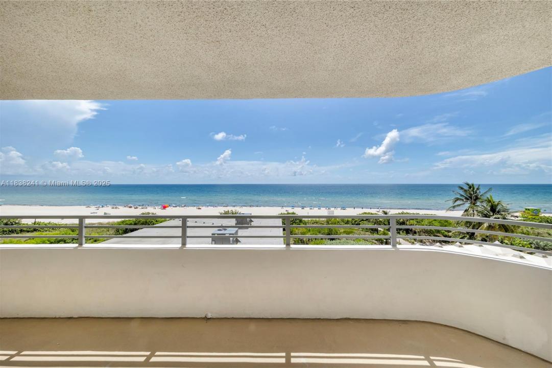 5555 Collins Ave 6D, Miami Beach, Flórida 33140, Estados Unidos