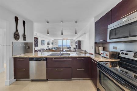 5555 Collins Ave 6D, Miami Beach, Florida 33140, USA