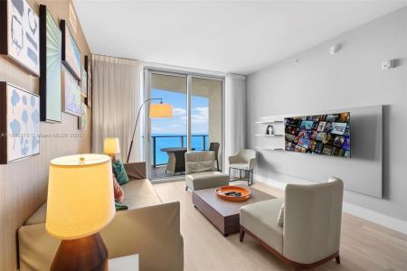 4111 S Ocean Dr 2906, Hollywood, Florida 33019, USA