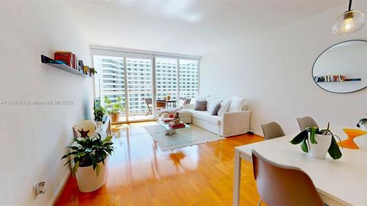5600 Collins Ave 10A, Miami Beach, Florida 33140, USA