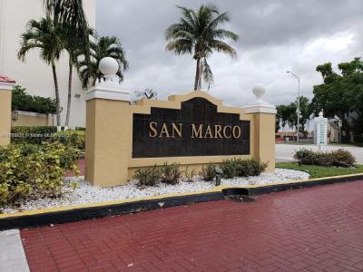 8840 Fontainebleau Blvd 402, Miami, Florida 33172, USA