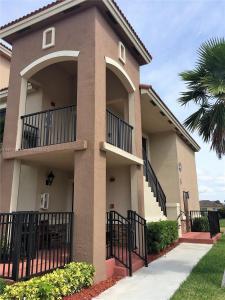 22301 SW 88th Pl 206, Cutler Bay, Florida 33190, USA