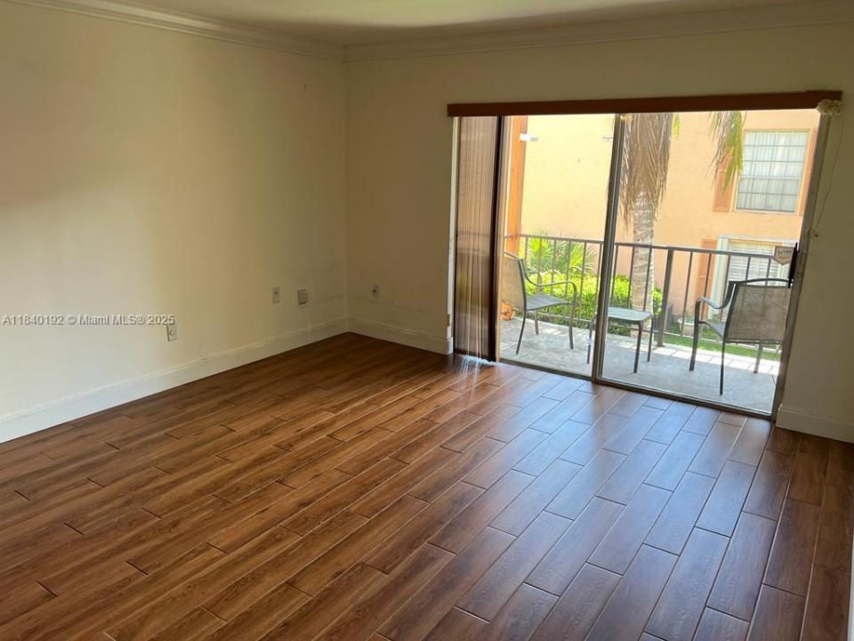 7160 Fairway Dr J18, Miami Lakes, Flórida 33014, Estados Unidos