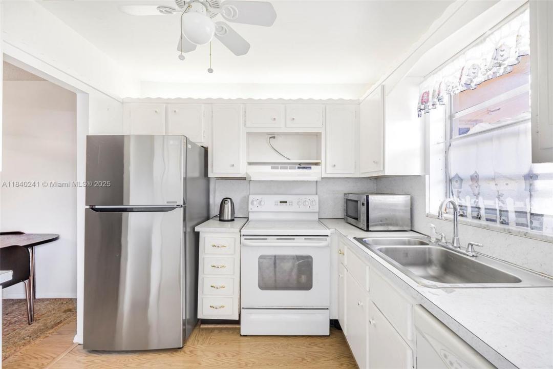 5300 Washington St Q207, Hollywood, Florida 33021, Stati Uniti