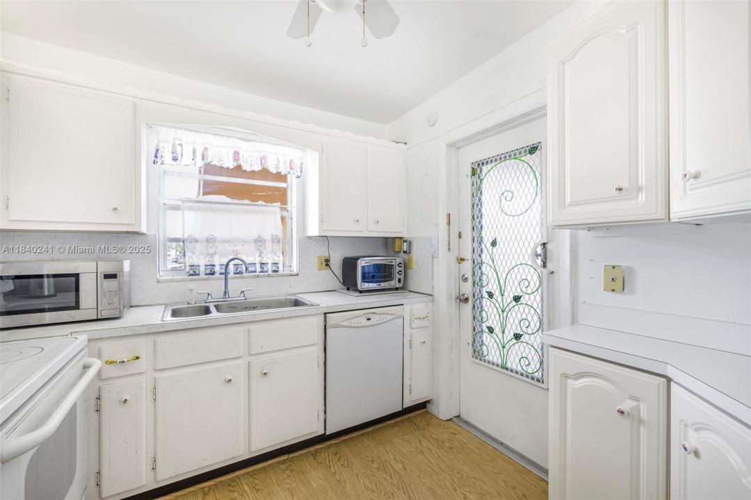 5300 Washington St Q207, Hollywood, Florida 33021, Stati Uniti