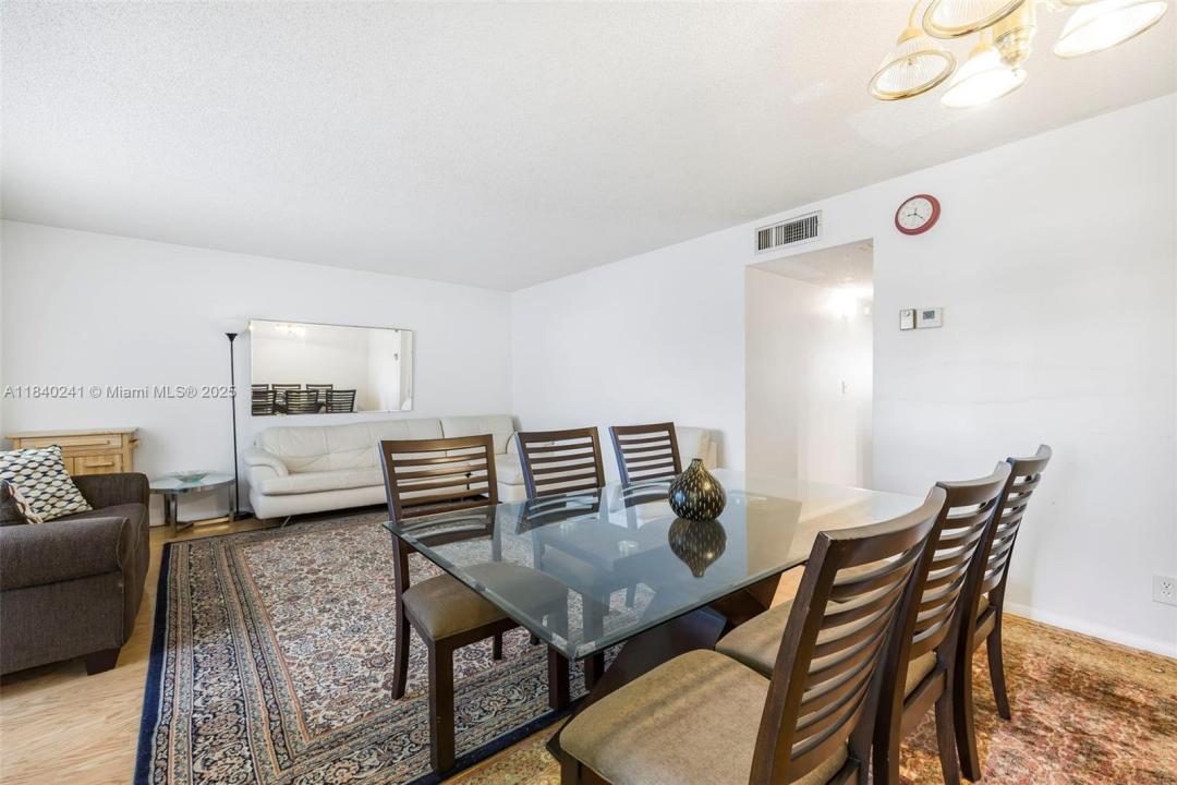 5300 Washington St Q207, Hollywood, Florida 33021, Stati Uniti