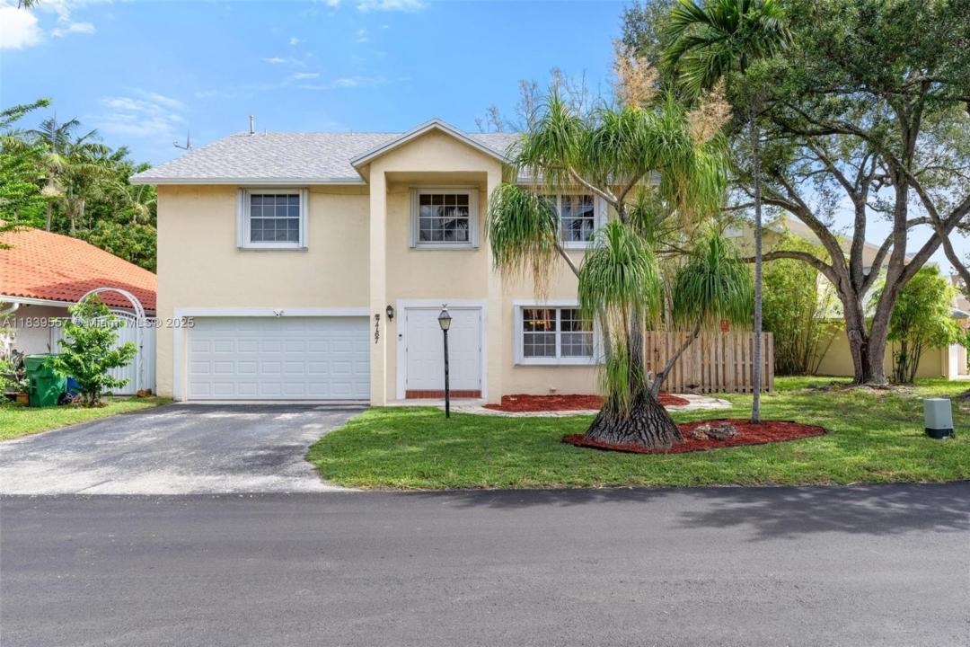7767 NW 187th Ter, Miami, Florida 33015, Estados Unidos