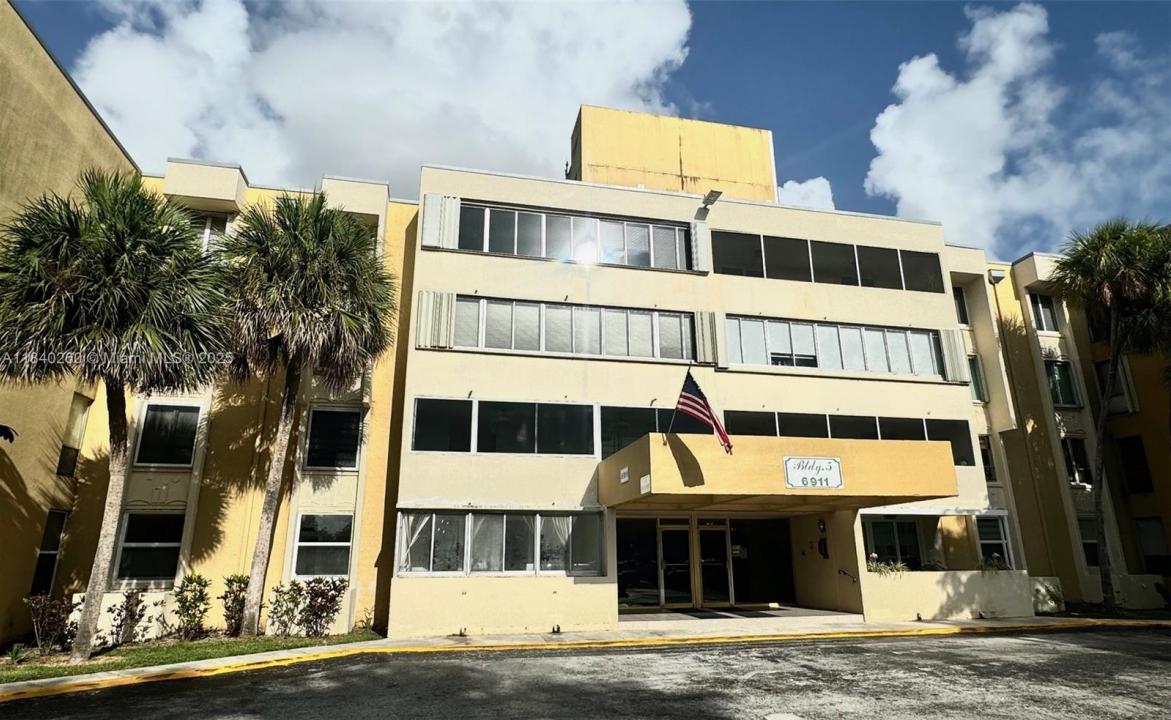 6911 SW 147th Ave 3C, Miami, Florida 33193, USA