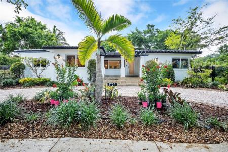 5701 SW 33rd St, Miami, Florida 33155, USA