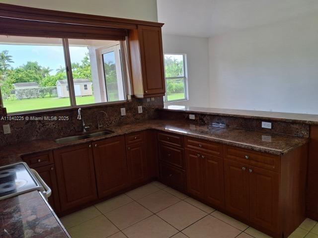 16961 SW 213 LN, Miami, Floryda 33187, USA
