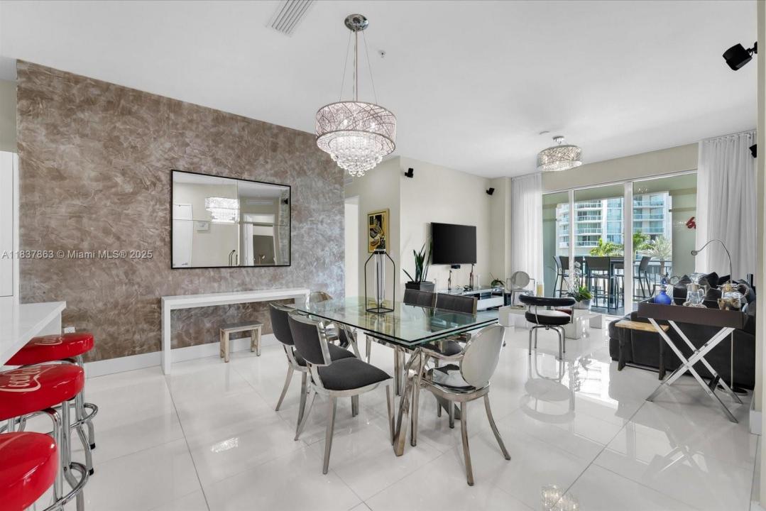 200 Sunny Isles Blvd TH-404, Sunny Isles Beach, Florida 33160, Estados Unidos